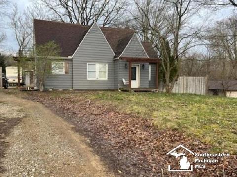 601 S Sutton, Jackson, MI 49201 photo 1