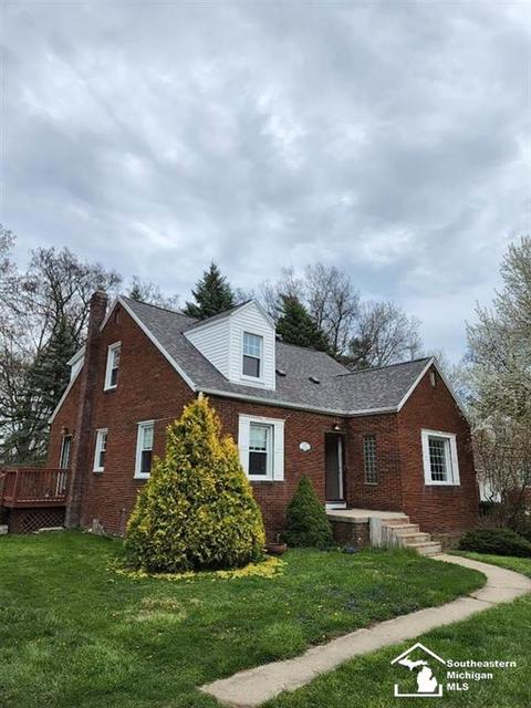 855 E Hurd, Monroe, MI 48162 photo 1