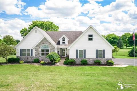 1513 W Smith Rd, Temperance, MI 48182 photo 1