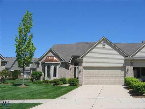 45395 Diamond Pond, Macomb, MI 48044 photo 1