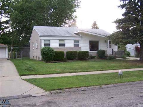 31461 Artesian Dr, Warren, MI 48092 photo 1