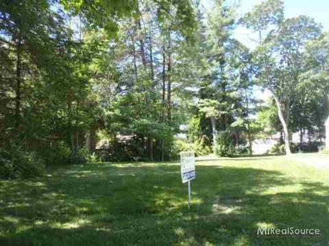 533 Saint Clair, Grosse Pointe, MI 48236 photo 1