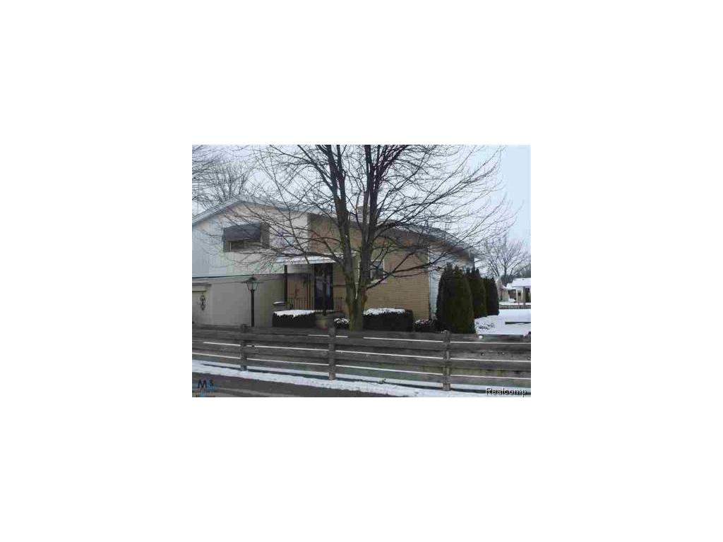 140 Venetian Way, Algonac, MI 48001 photo 1