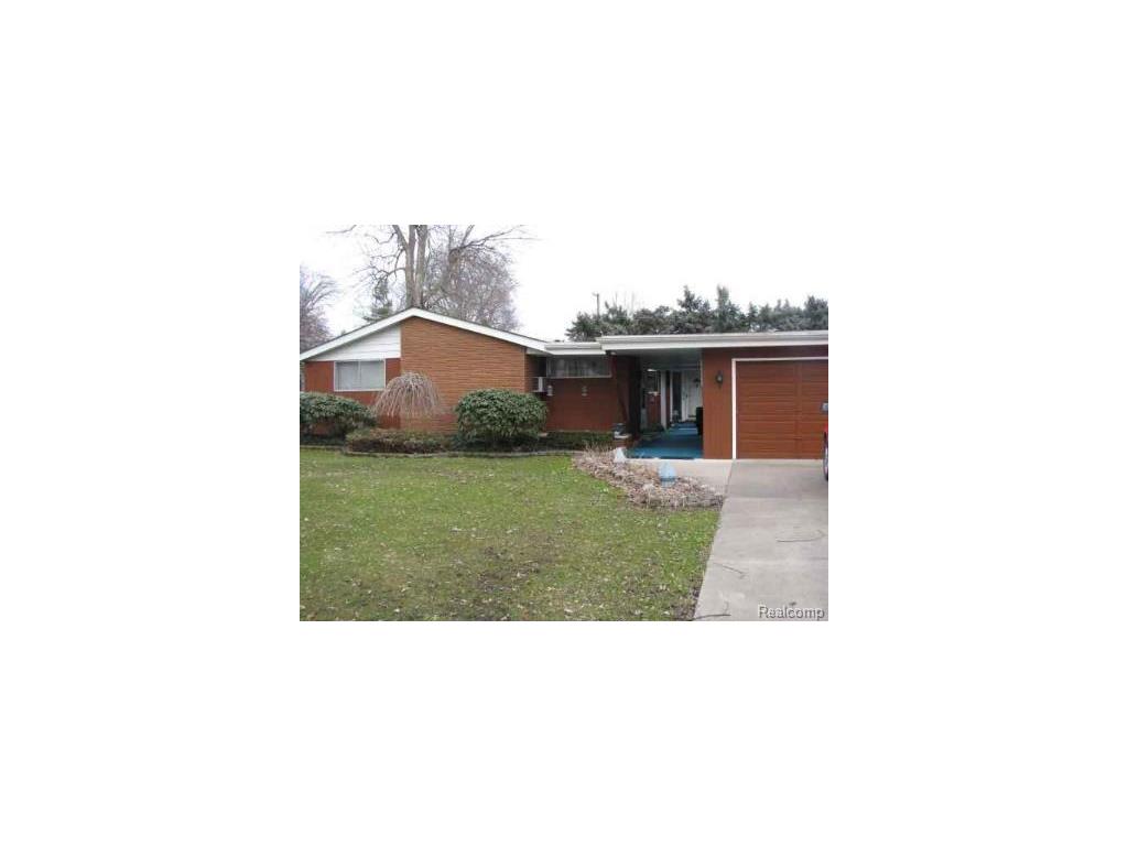 304 Colonial Ln, Algonac, MI 48001 photo 1