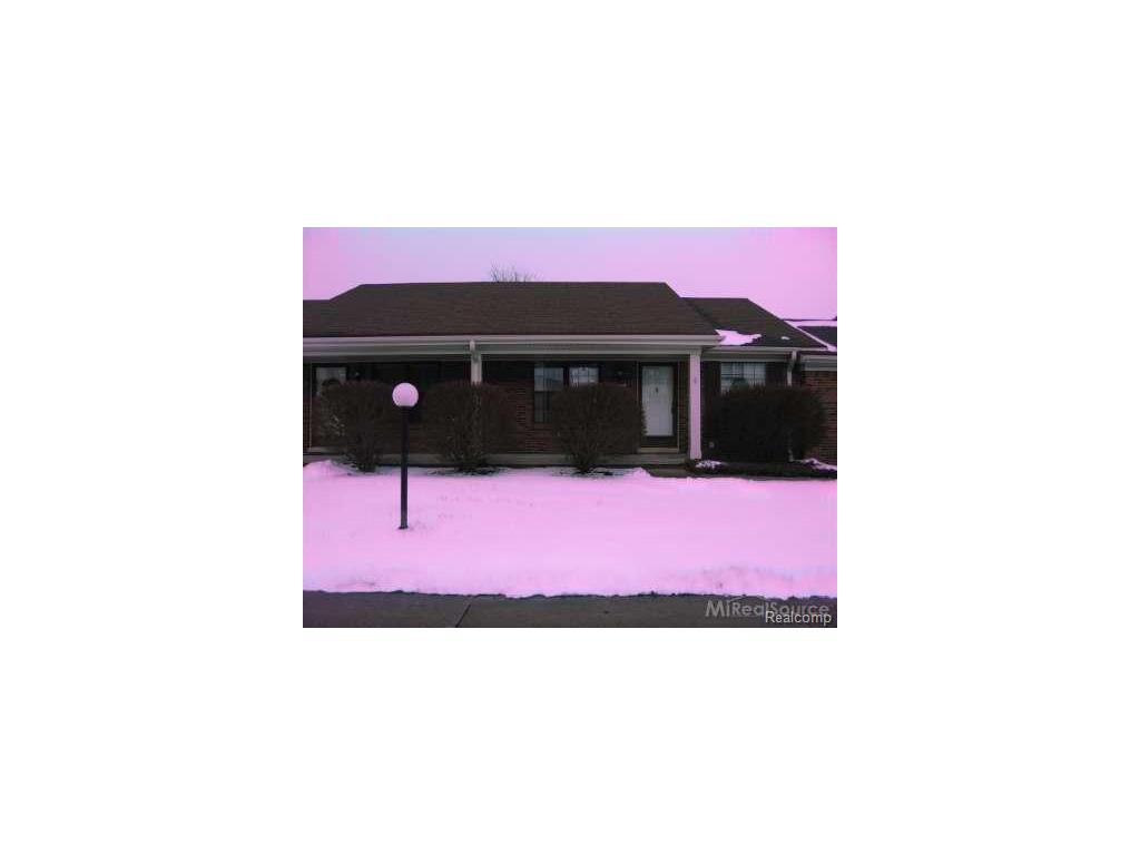 28047 Maple Frst E, Harrison Township, MI 48045 photo 1