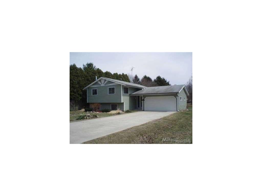 1042 Mill St, Algonac, MI 48001 photo 1
