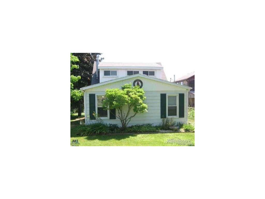 2915 Lakeshore, Applegate, MI 48401 photo 1