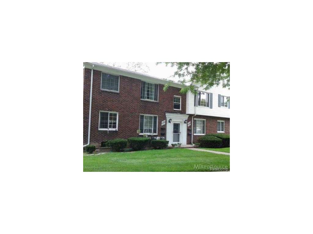 22987 Gary Ln, Saint Clair Shores, MI 48080 photo 1
