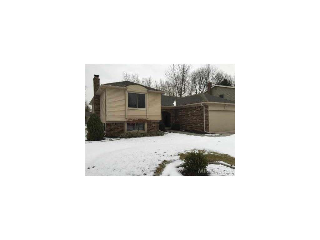 47170 Lexington, Macomb, MI 48044 photo 1