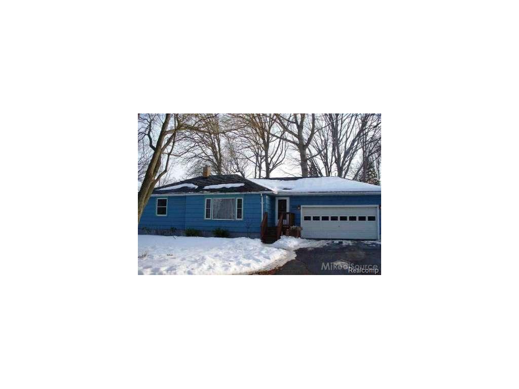 1905 Clinton Ave, Saint Clair, MI 48079 photo 1