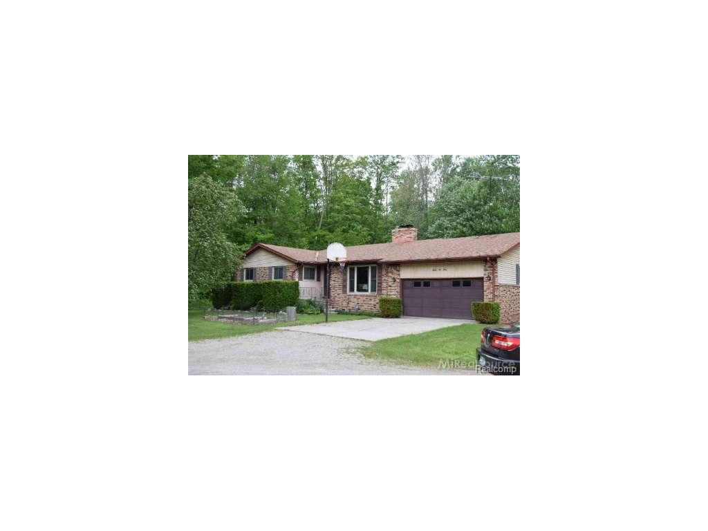 8640 Smiths Creek Rd, Goodells, MI 48027 photo 1