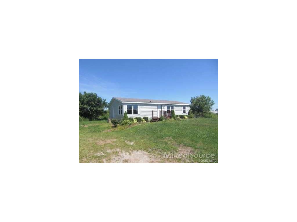 6515 Suerwier Rd, Applegate, MI 48401 photo 1