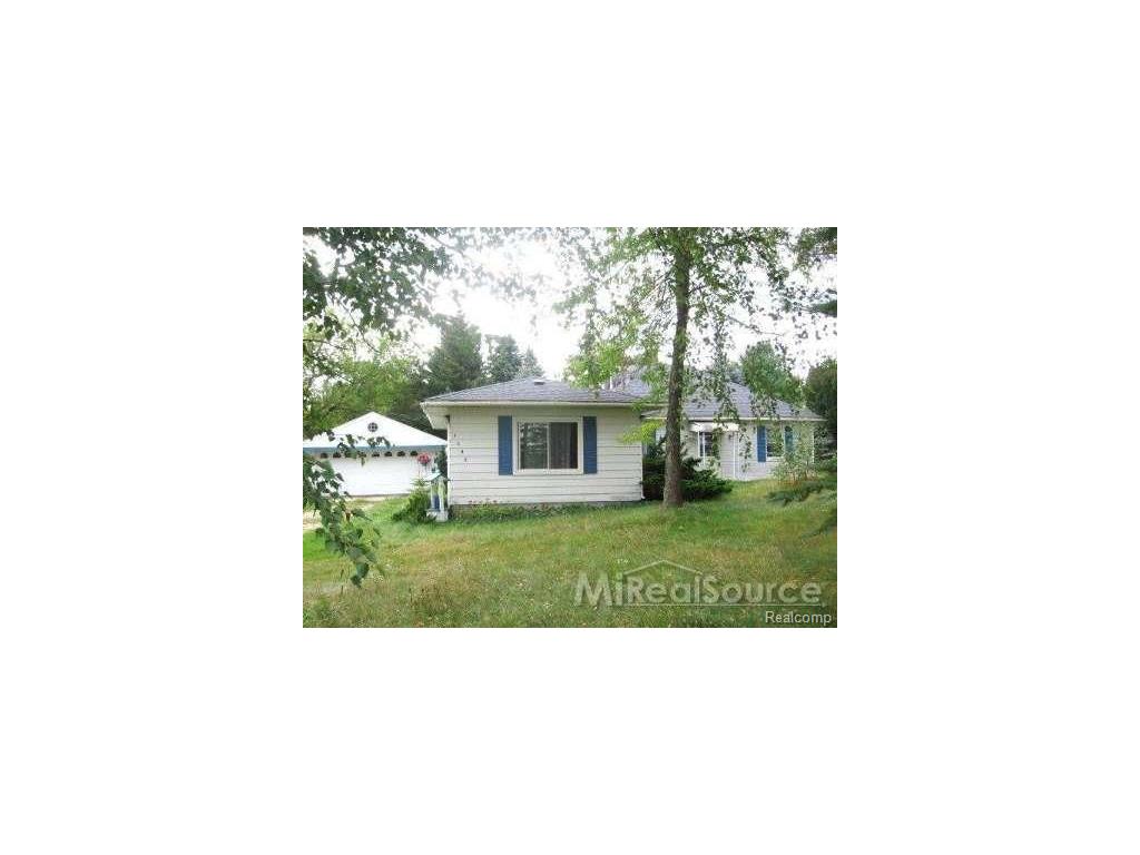 5548 Applegate Rd, Applegate, MI 48401 photo 1