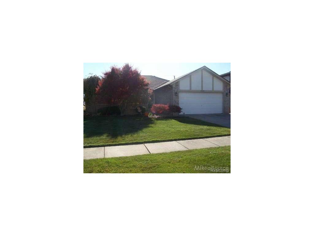 15638 Nathan Dr, Macomb, MI 48044 photo 1