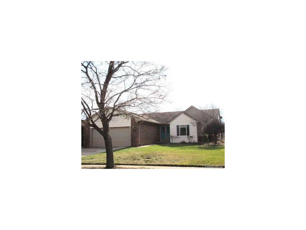 16248 Durell Dr, Macomb, MI 48044 photo 1