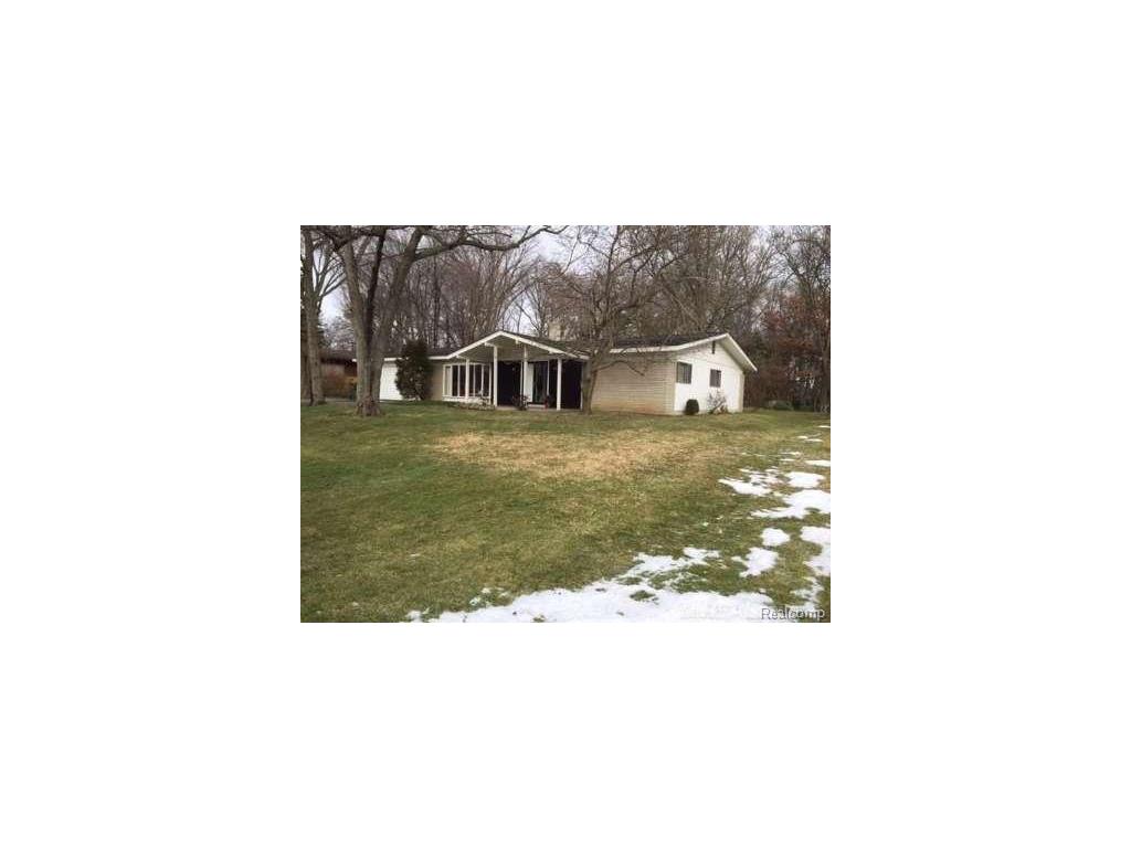 8947 Devon St, Shelby Township, MI 48317 photo 1