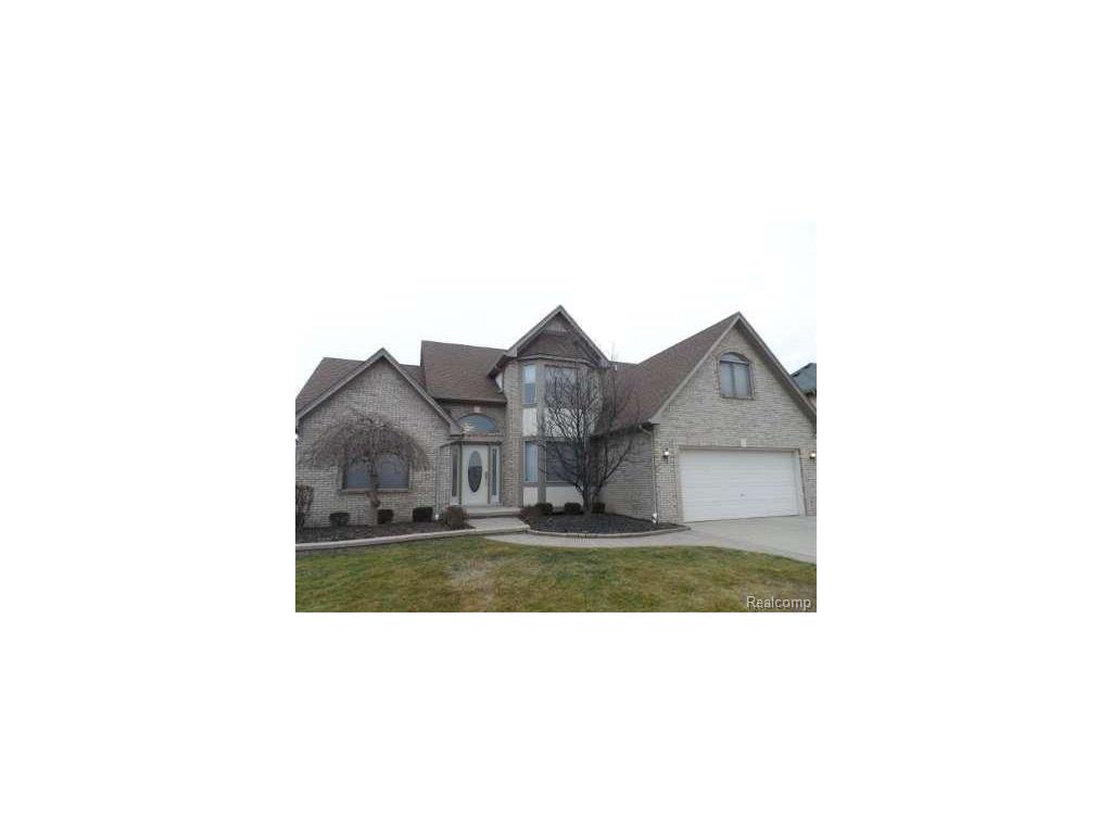 49549 Julia Dr, Macomb, MI 48044 photo 1