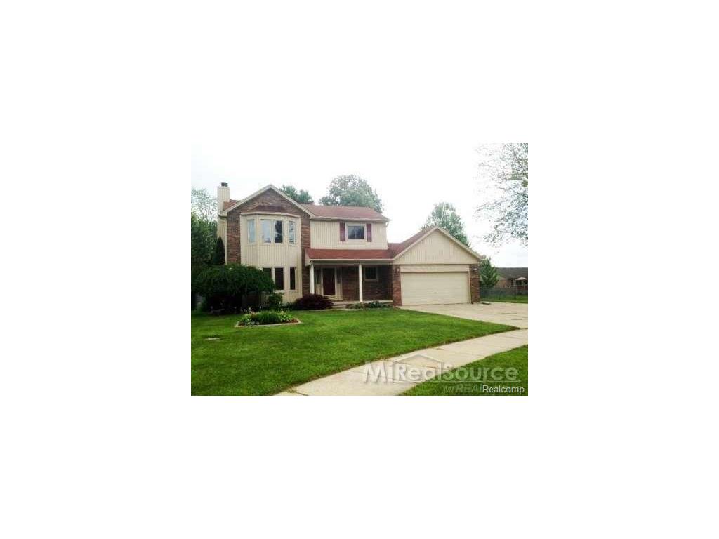 47826 Farmbrook Ct, Chesterfield, MI 48051 photo 1