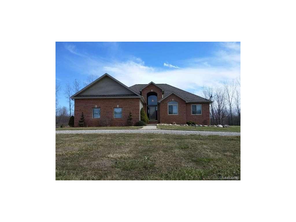 2389 Equestrian Dr, Saint Clair, MI 48079 photo 1