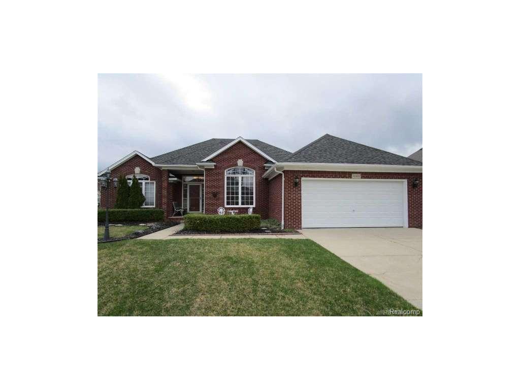 47618 Kelston Dr, Macomb, MI 48044 photo 1