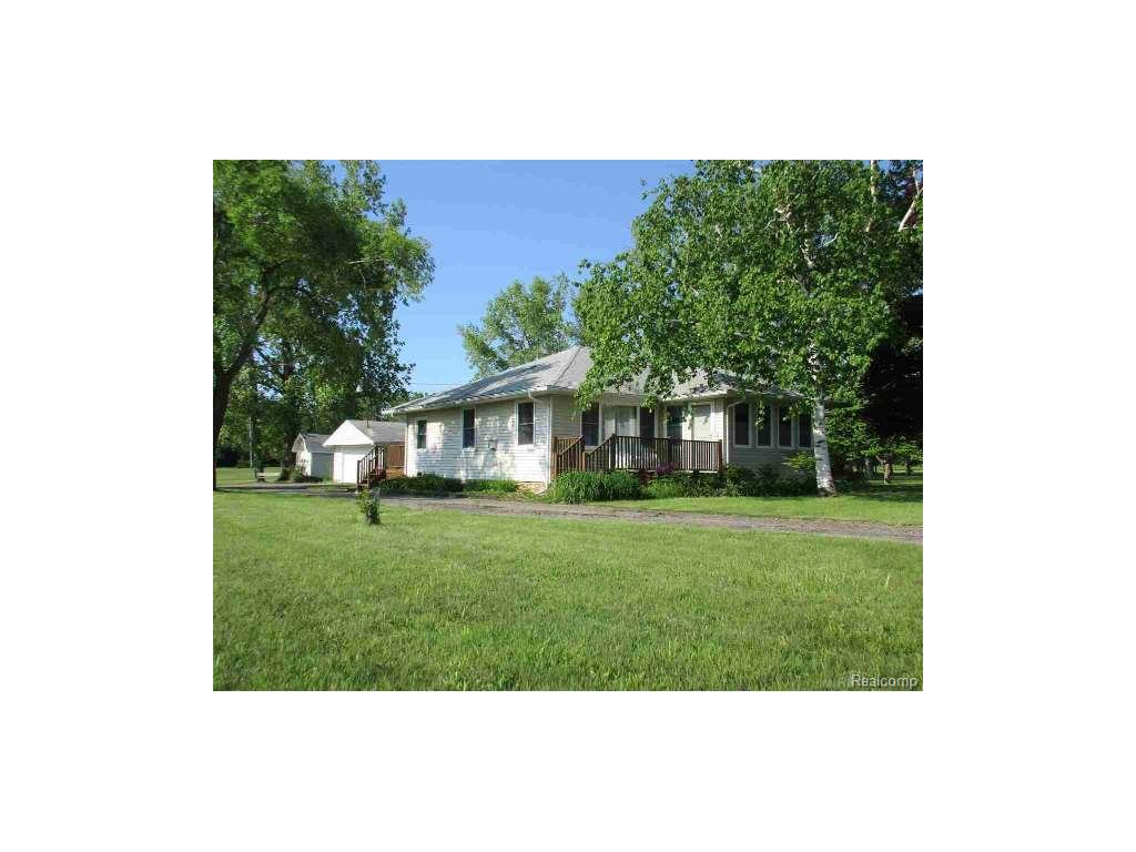 5910 Mills Rd, Deckerville, MI 48427 photo 1