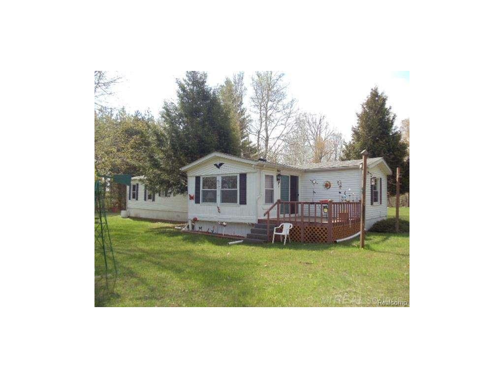 6424 Townsend Rd, Applegate, MI 48401 photo 1