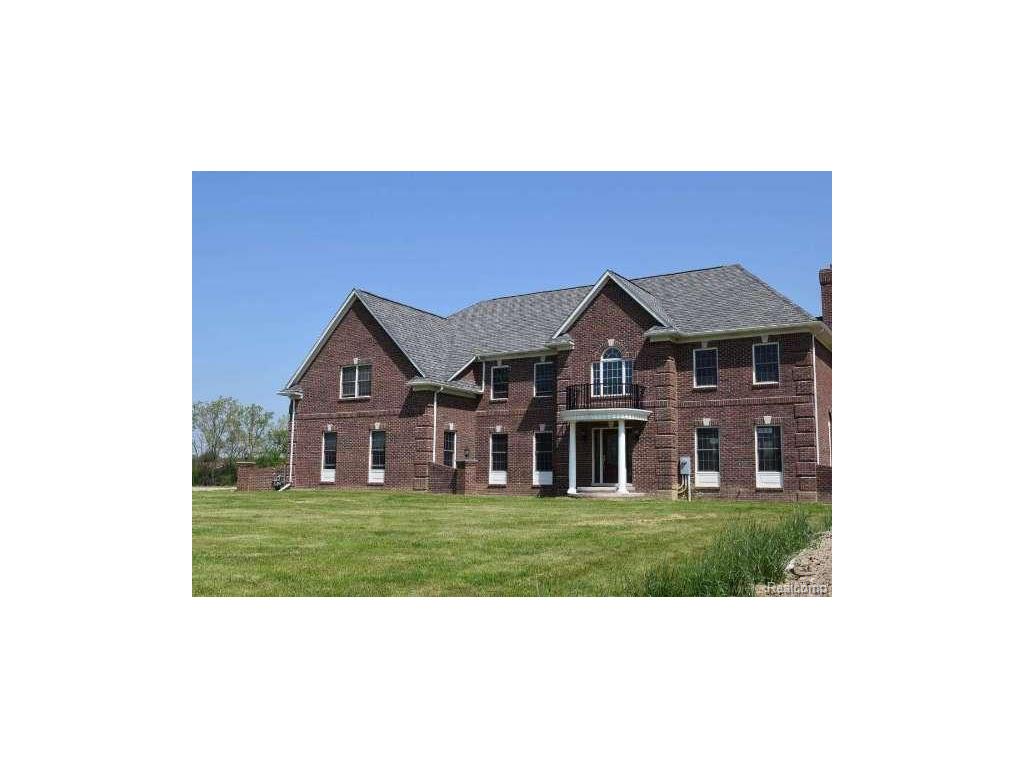 9910 Springborn, Casco, MI 48064 photo 1