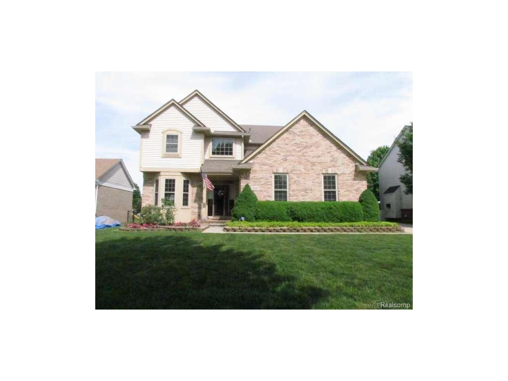 39112 Devonshire, Harrison Township, MI 48045 photo 1