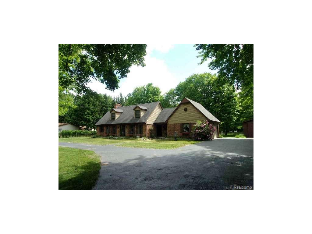 8819 Stone Rd, Clay Twp, MI 48001 photo 1