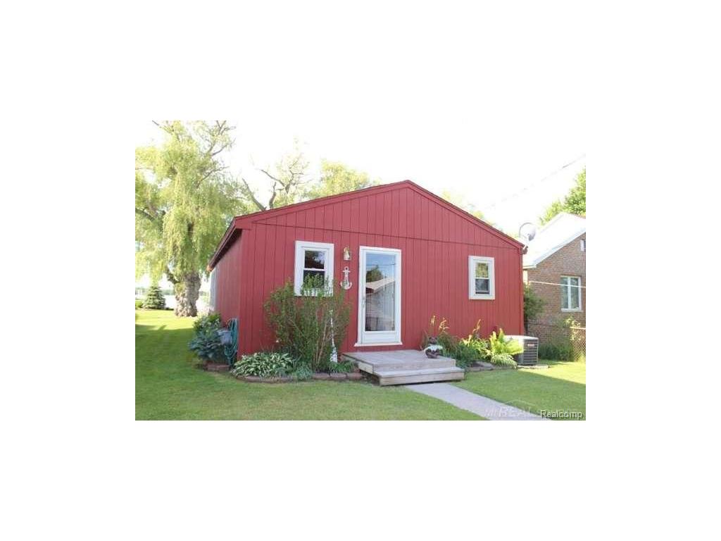 10425 Saint John, Algonac, MI 48001 photo 1