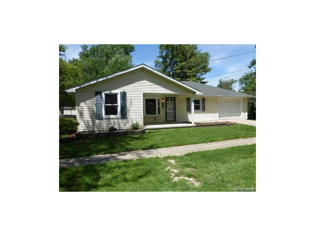 305 E Meier, Capac, MI 48014 photo 1