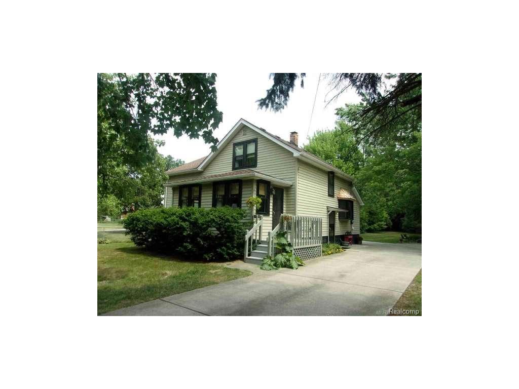 2108 Washington, Algonac, MI 48001 photo 1