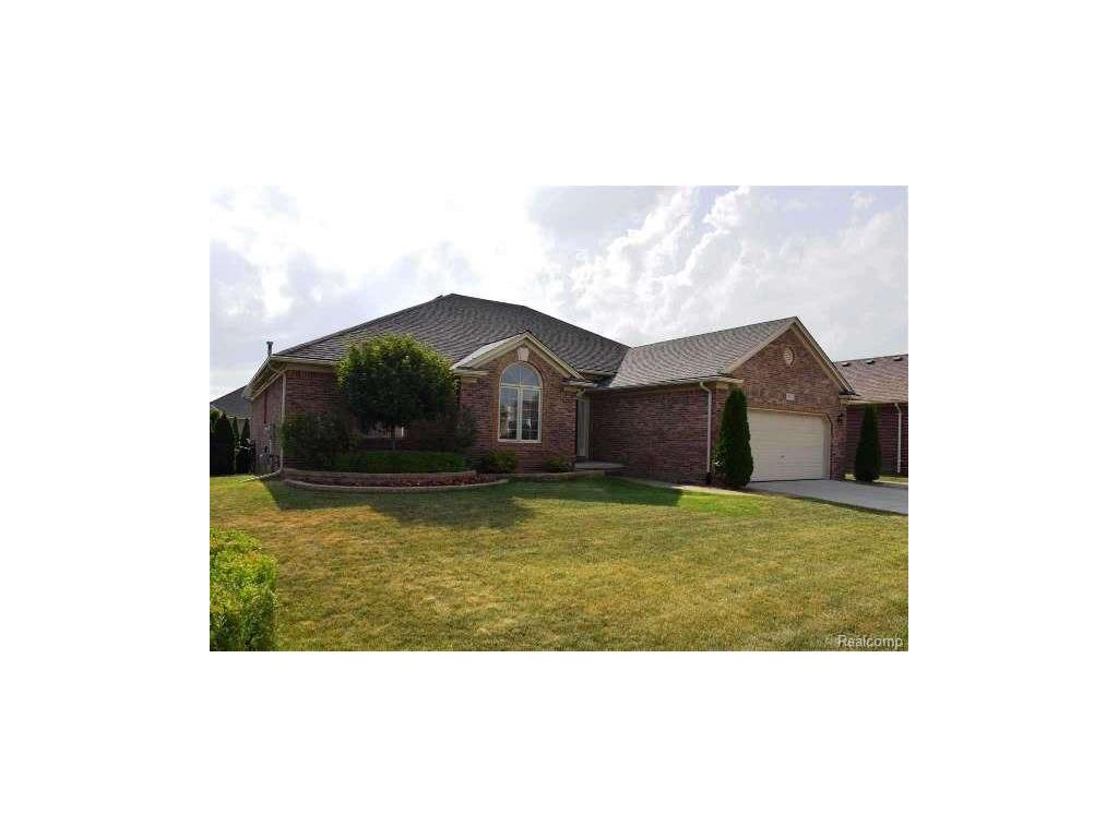 50193 Nesting Ridge Dr, Macomb, MI 48044 photo 1
