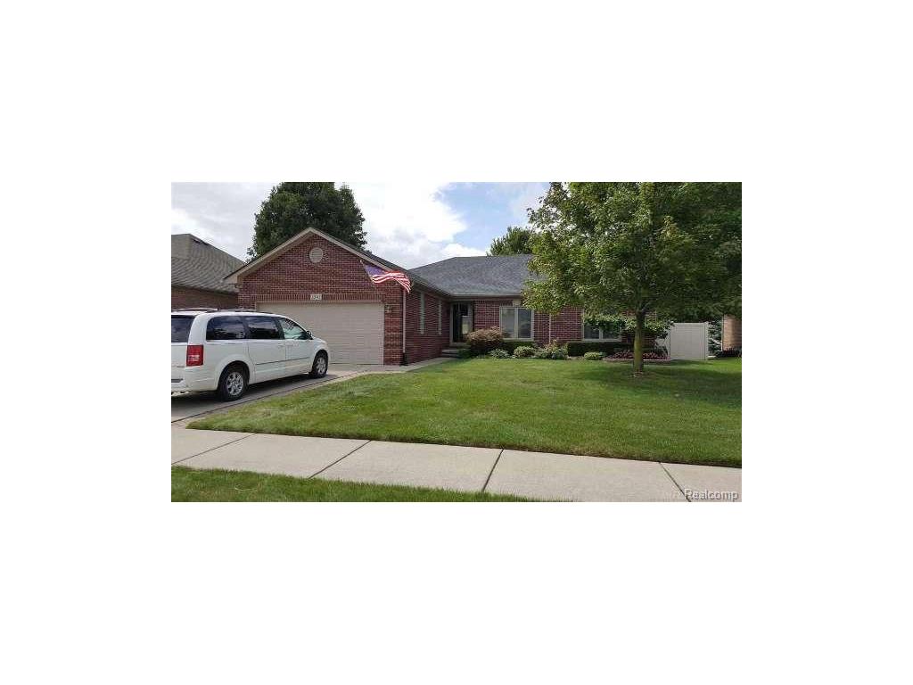 50743 Commons, Macomb, MI 48042 photo 1
