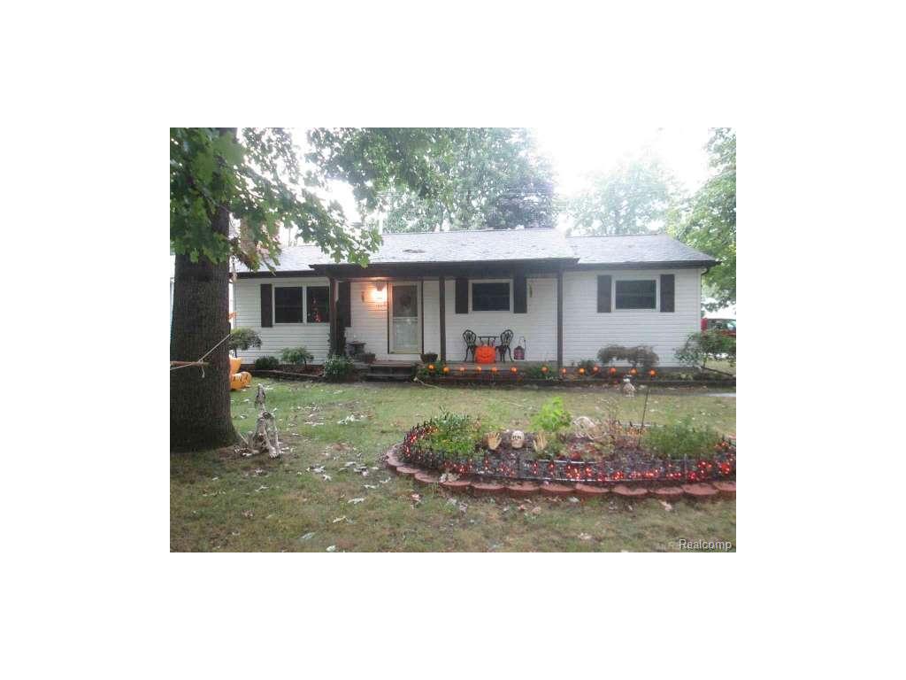 1006 Lee, Algonac, MI 48001 photo 1