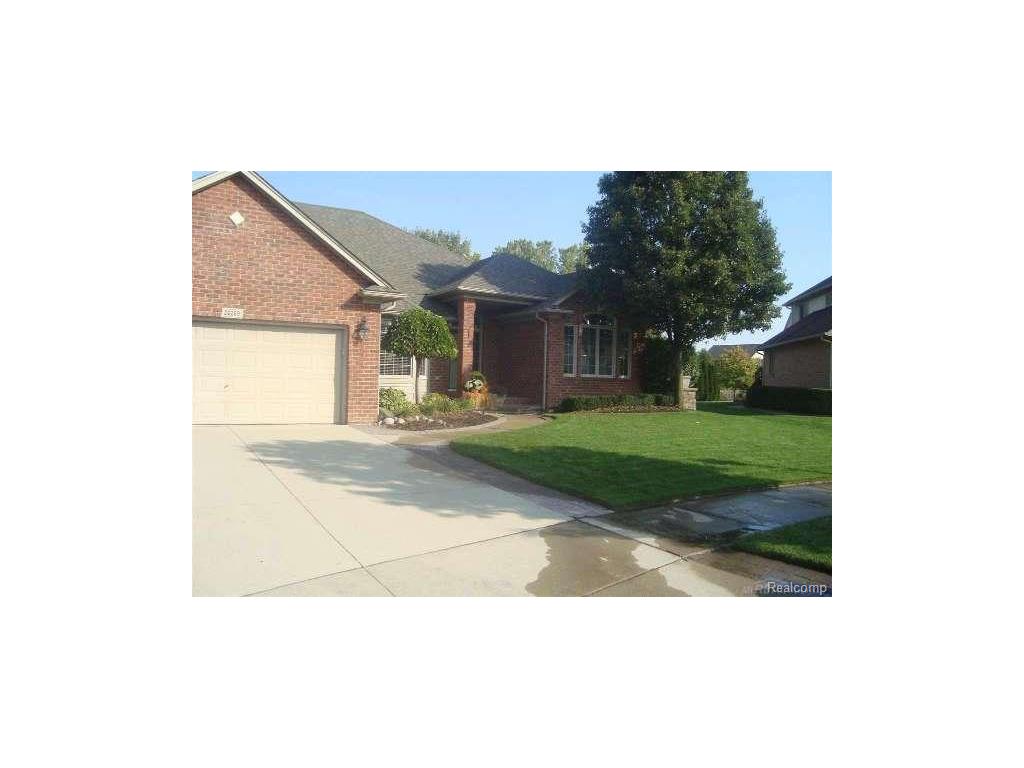 20209 Newcastle, Macomb, MI 48044 photo 1