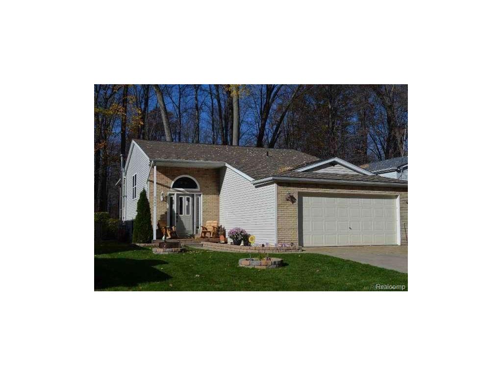9344 Lakepointe Blvd, Algonac, MI 48001 photo 1