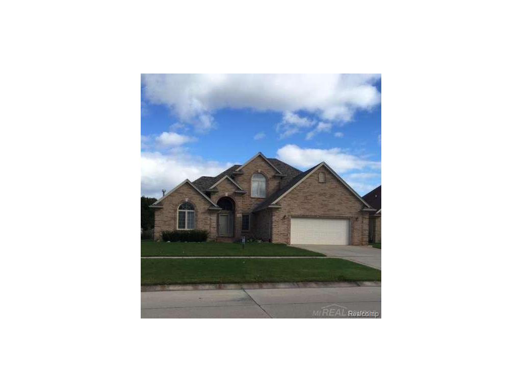 49360 Yale Dr, Macomb, MI 48044 photo 1