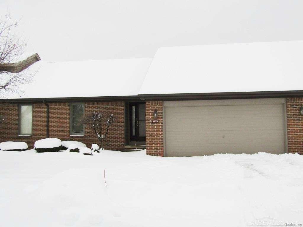 46020 Meadows Cir E, Macomb, MI 48044 photo 1