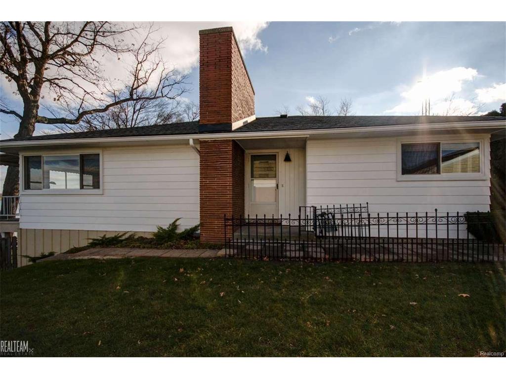1253 River, Saint Clair, MI 48079 photo 1