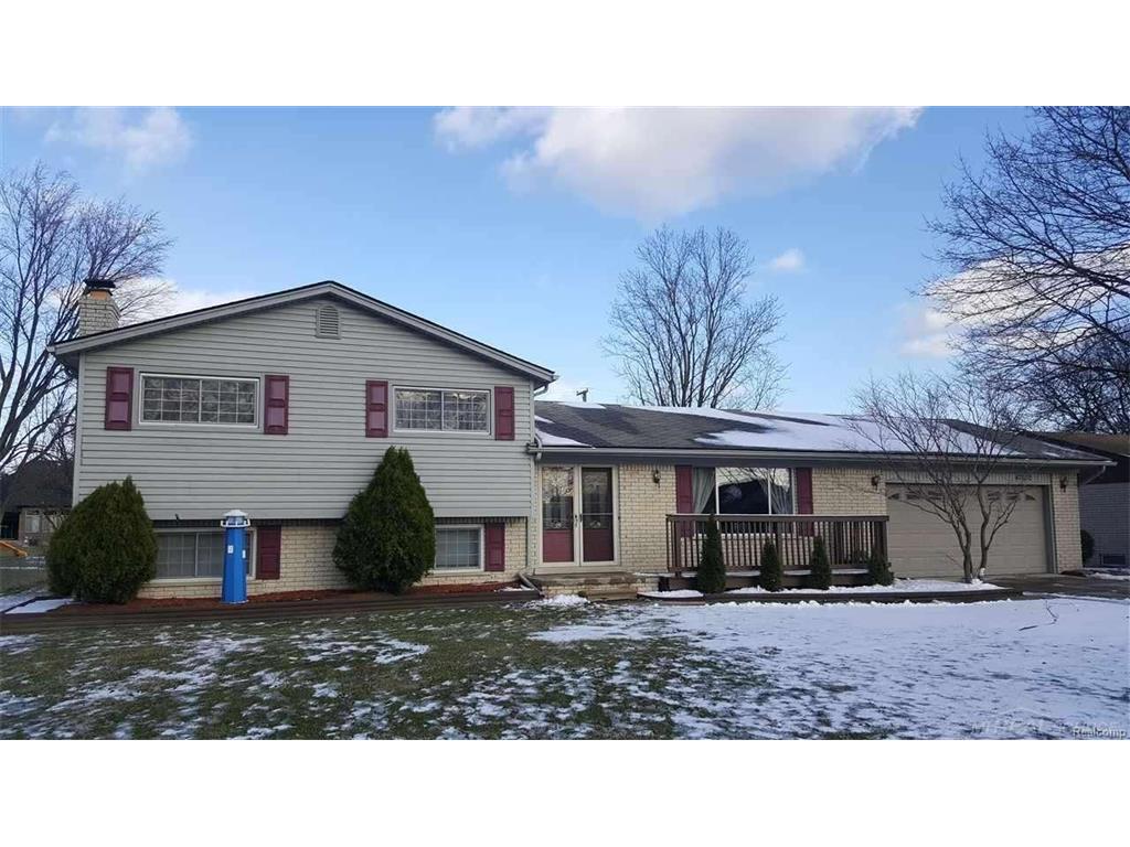 47612 Card, Macomb, MI 48044 photo 1