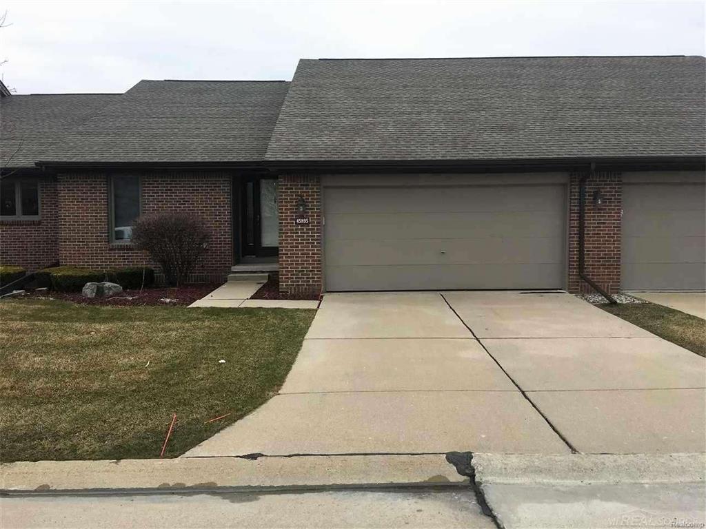 45895 Meadows Cir E, Macomb, MI 48044 photo 1