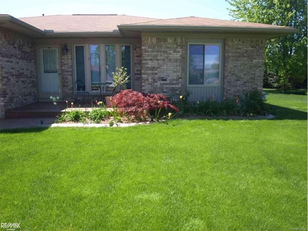 18464 Cider Ml, Macomb, MI 48044 photo 1