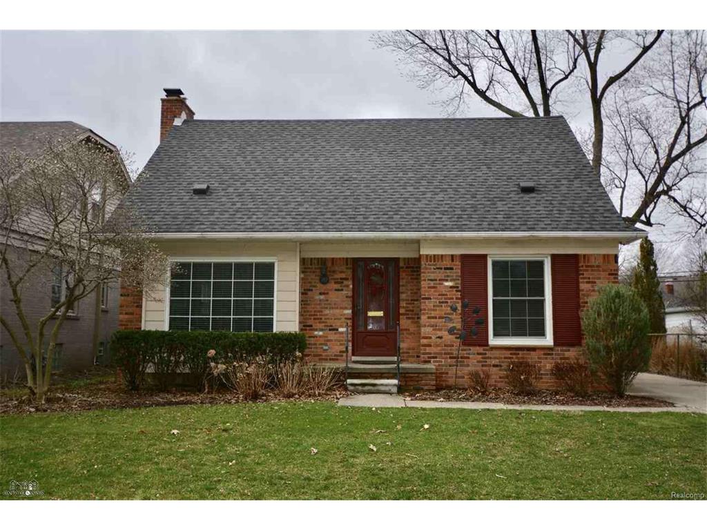 787 Rivard Blvd, Grosse Pointe, MI 48230 photo 1