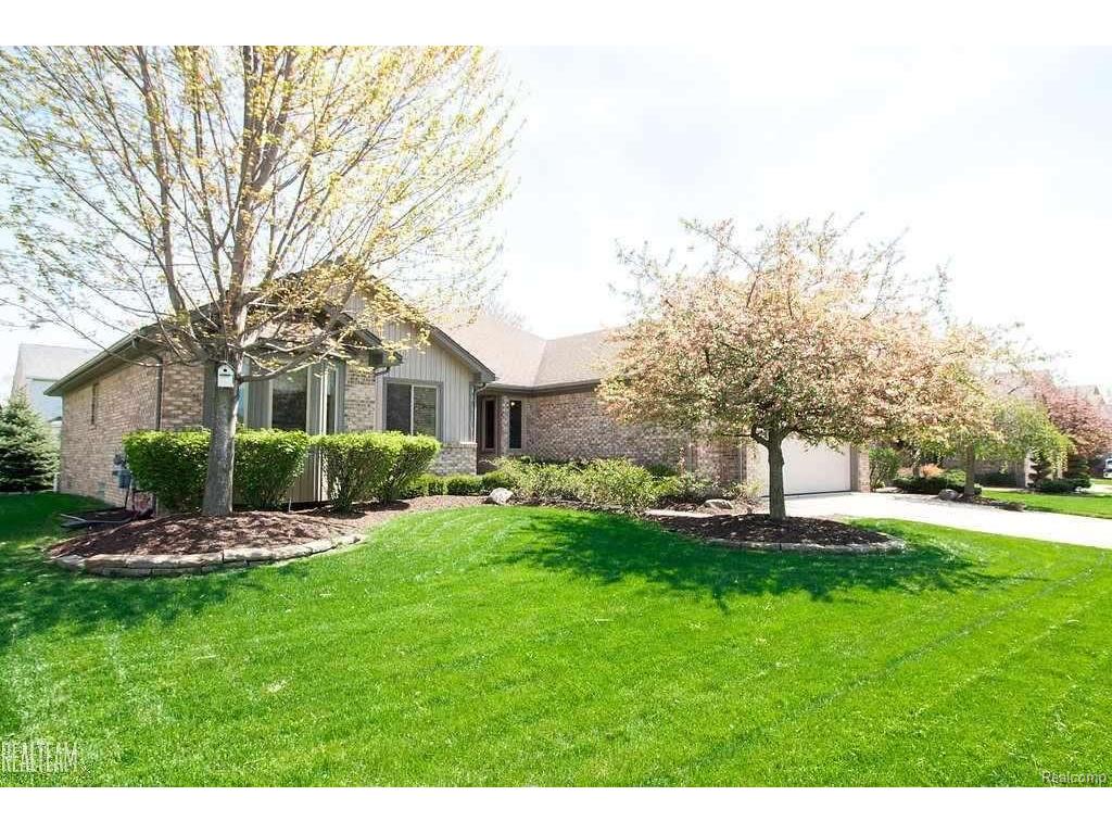 52472 Bryan Michael, Macomb, MI 48042 photo 1