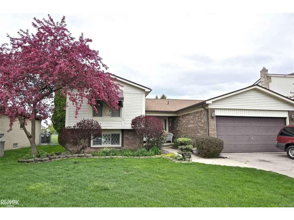 47026 Rosemary, Macomb, MI 48044 photo 1