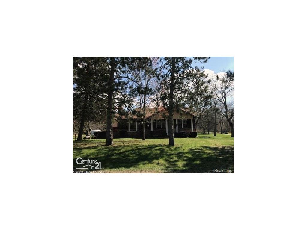 8673 Stone, Algonac, MI 48001 photo 1