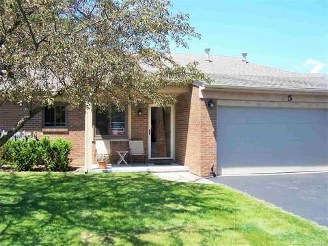 1940 N River Rd #5, Saint Clair, MI 48079 photo 1
