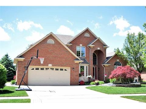 54821 Cabrillo Dr, Macomb, MI 48042 photo 1