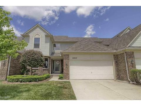 20847 Kenmare Dr, Macomb, MI 48044 photo 1